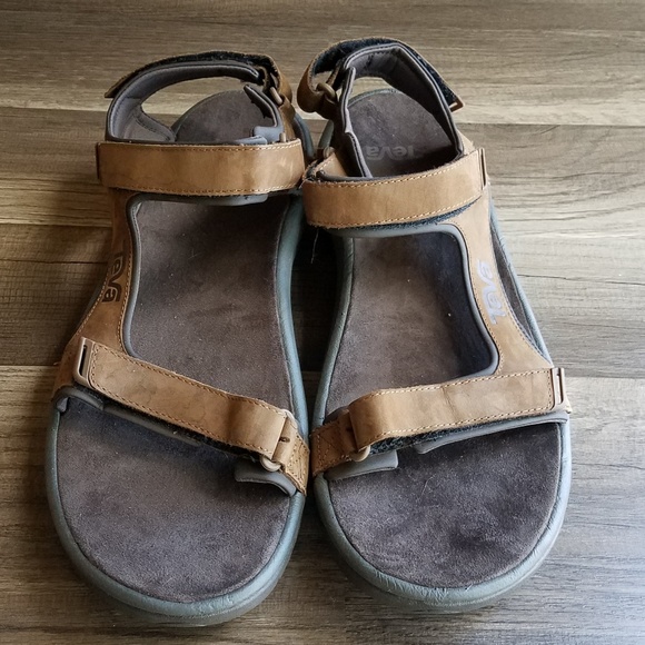 teva mens leather sandals